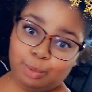 Meet your Posher, Steffi